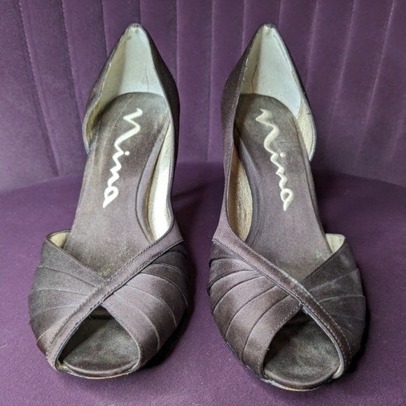 Nina Size‎ 7.5 Brown Satin Formal Heels - Picture 2 of 8